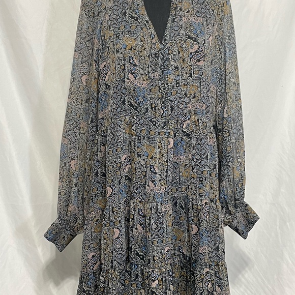Karlie Dresses & Skirts - Paisley Chiffon Karlie tier dress. NEW. Size M.Long sleeve midi. Black blue gray